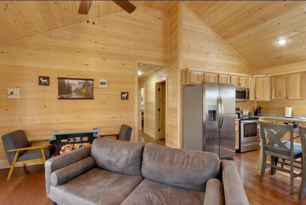 New Serene, Fun & Comfy Cabin- Covered Deck, Grill, Arcade Murphy Εξωτερικό φωτογραφία