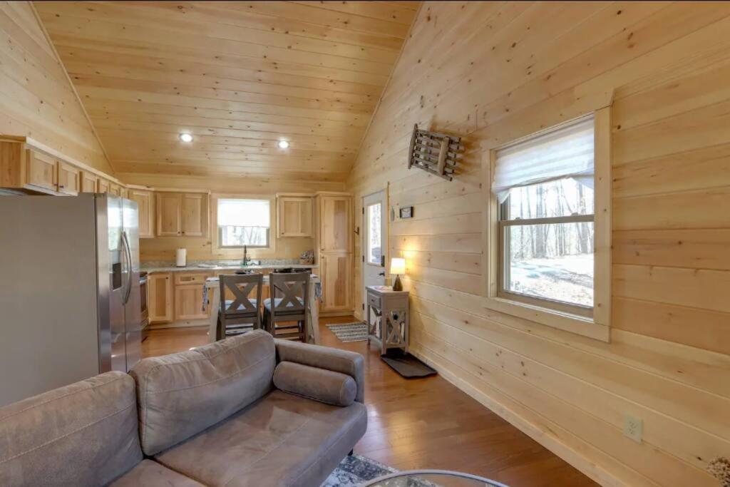 New Serene, Fun & Comfy Cabin- Covered Deck, Grill, Arcade Murphy Εξωτερικό φωτογραφία