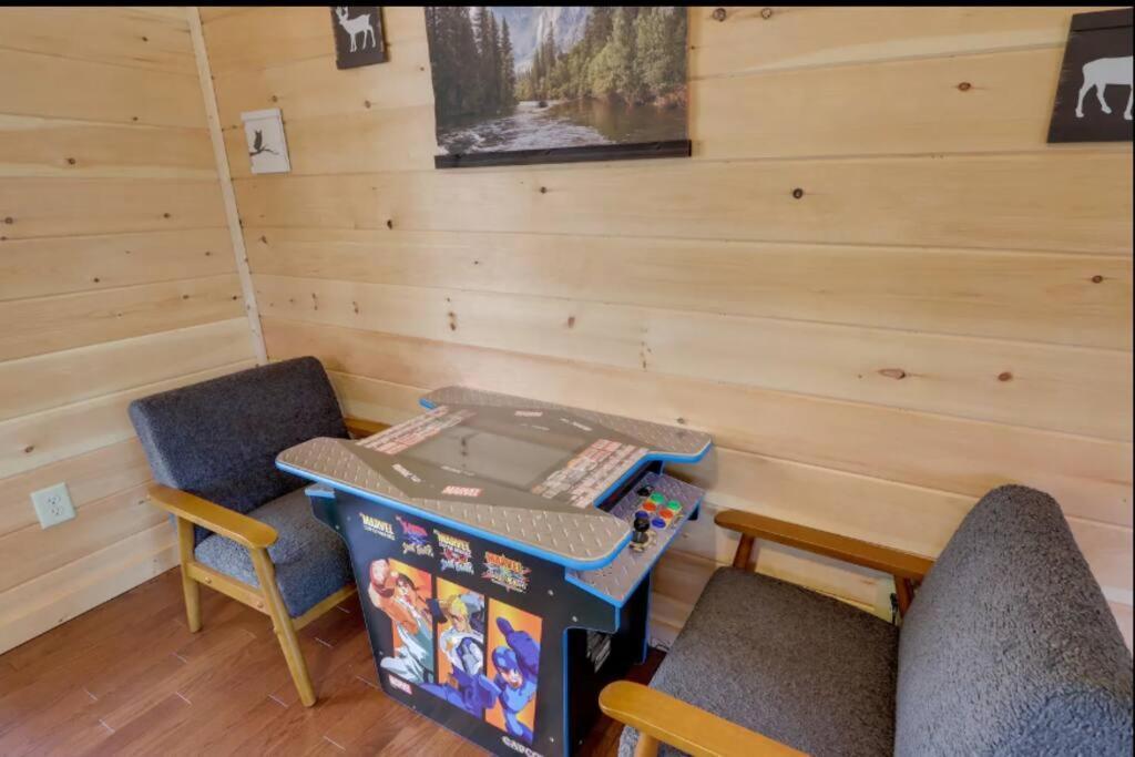 New Serene, Fun & Comfy Cabin- Covered Deck, Grill, Arcade Murphy Εξωτερικό φωτογραφία