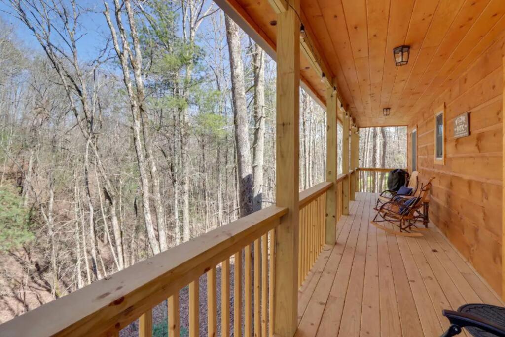 New Serene, Fun & Comfy Cabin- Covered Deck, Grill, Arcade Murphy Εξωτερικό φωτογραφία